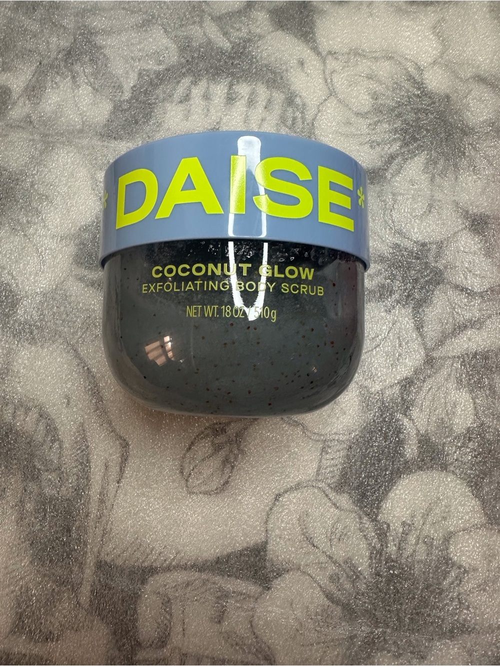 DAISE Coconut Glow Exfoliating Body Scrub